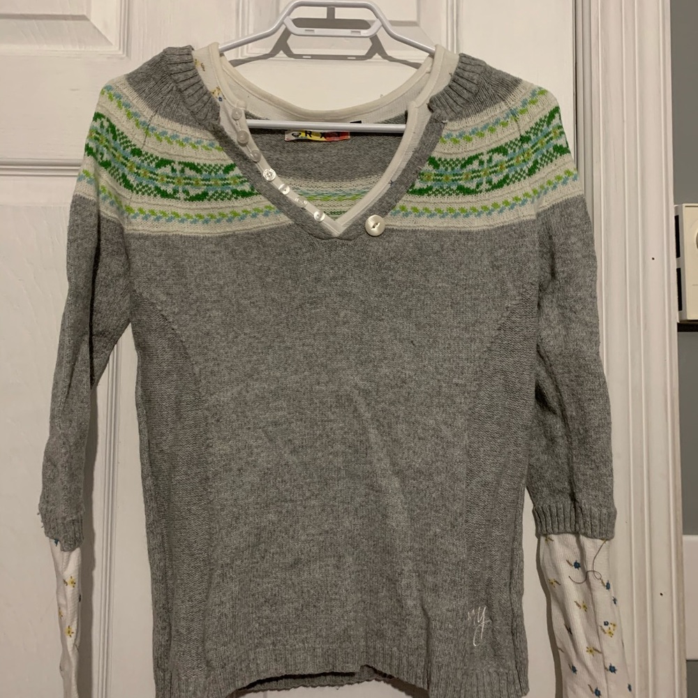 Roxy sweater